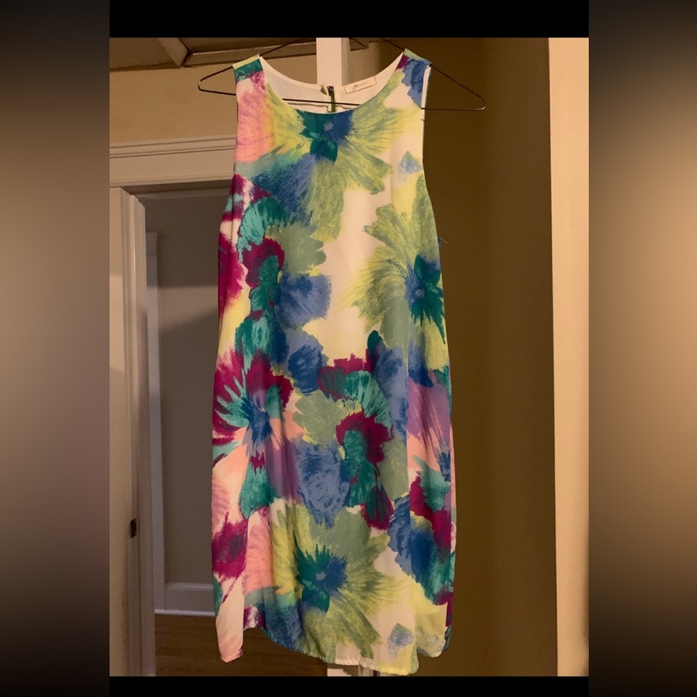 Floral shift dress
